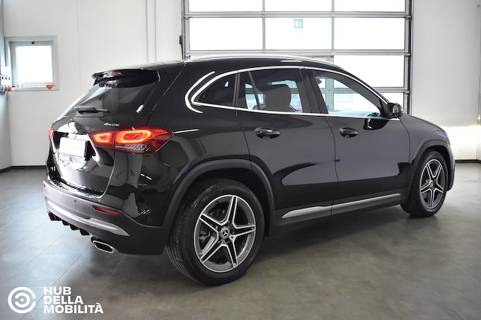 MERCEDES-BENZ GLA 200 d Automatic 4Matic Premium